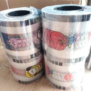 CUỘN MÀNG ÉP NẮP LY NHỰA MÀU (ngẫu nhiên)